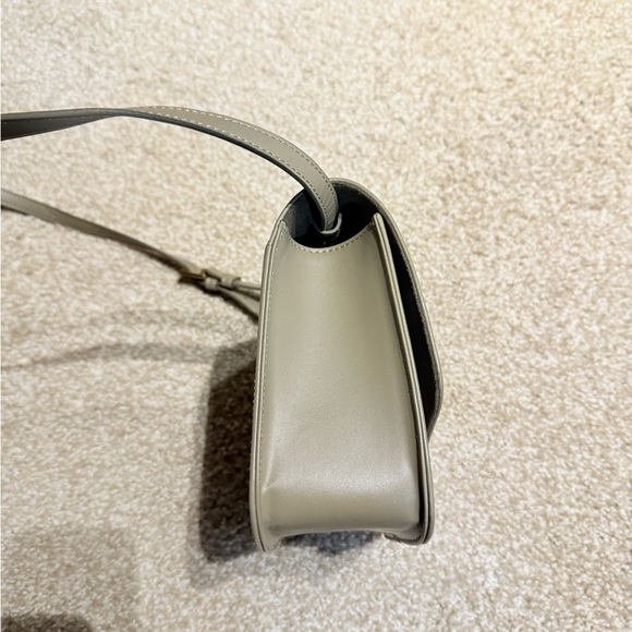 Korean brand EMP.T Label handbag - Picture 3 of 3